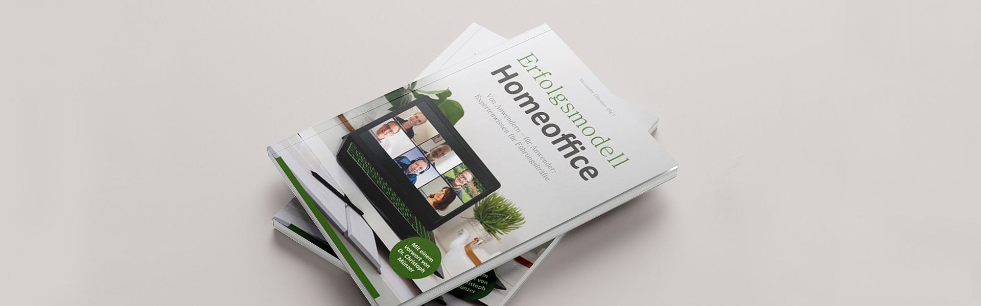 Buchcover des Titels ‚Erfolgsmodell Homeoffice‘ von Volker Rozek. Das Praxisbuch vermittelt Strategien für effektive Prozesse und Zusammenarbeit im Homeoffice.